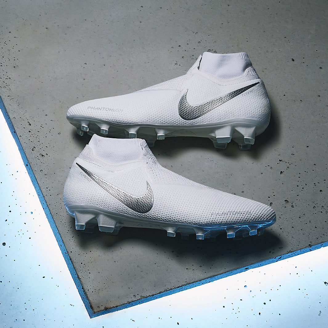 シューズ NIKE Phantom VSN Elite DF FG Nike Phantom VSN Elite DF FG - White/White/Metallic Platinum