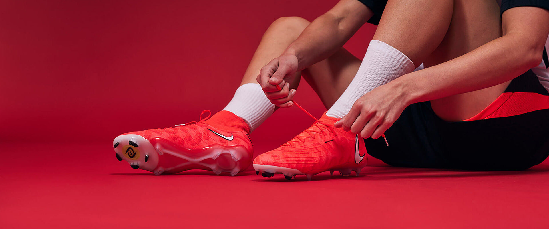 Nike Phantom Luna Elite FG - Bright Crimson/White - Mens Boots