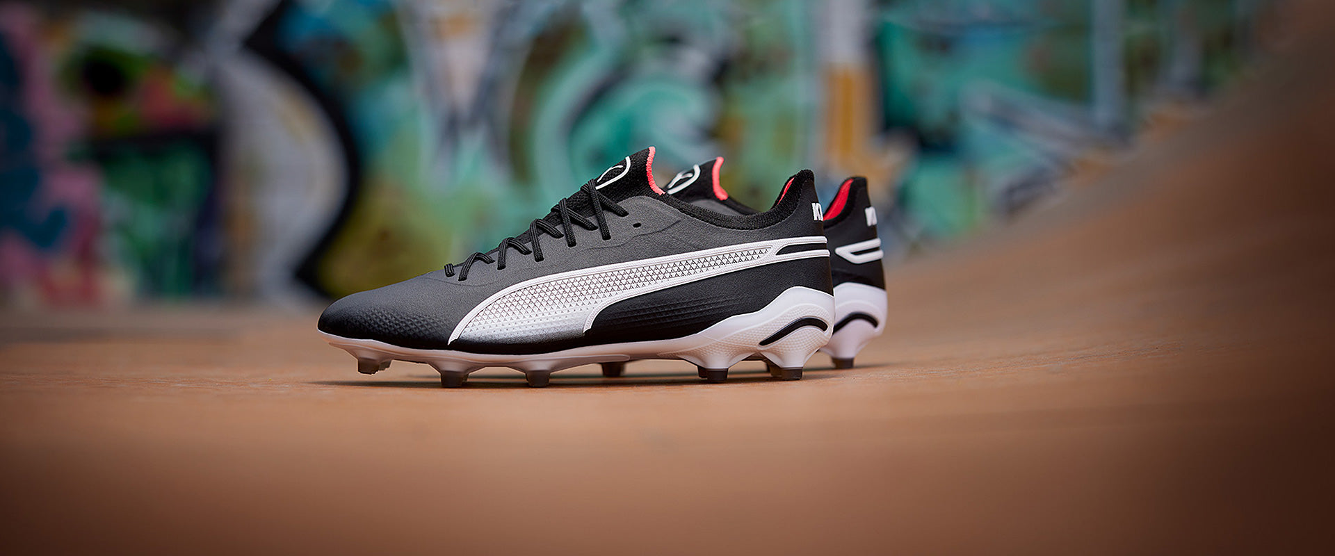 Puma King Ultimate FG/AG - Puma Black/Puma White/Fire Orchid