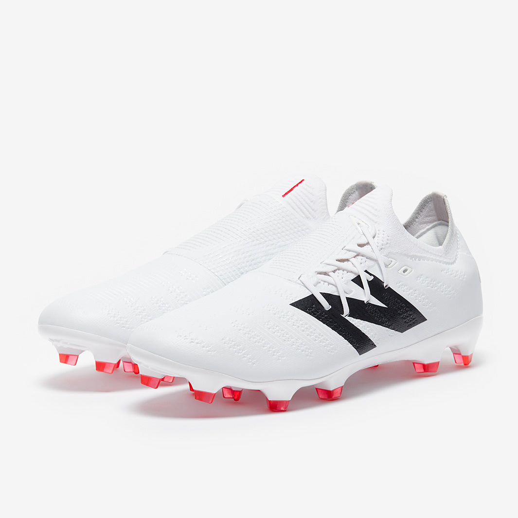 New Balance Furon v7+ pro HGサッカーシューズホワイト New Balance Furon V7+ Pro Firm Ground - White - Adult Boots