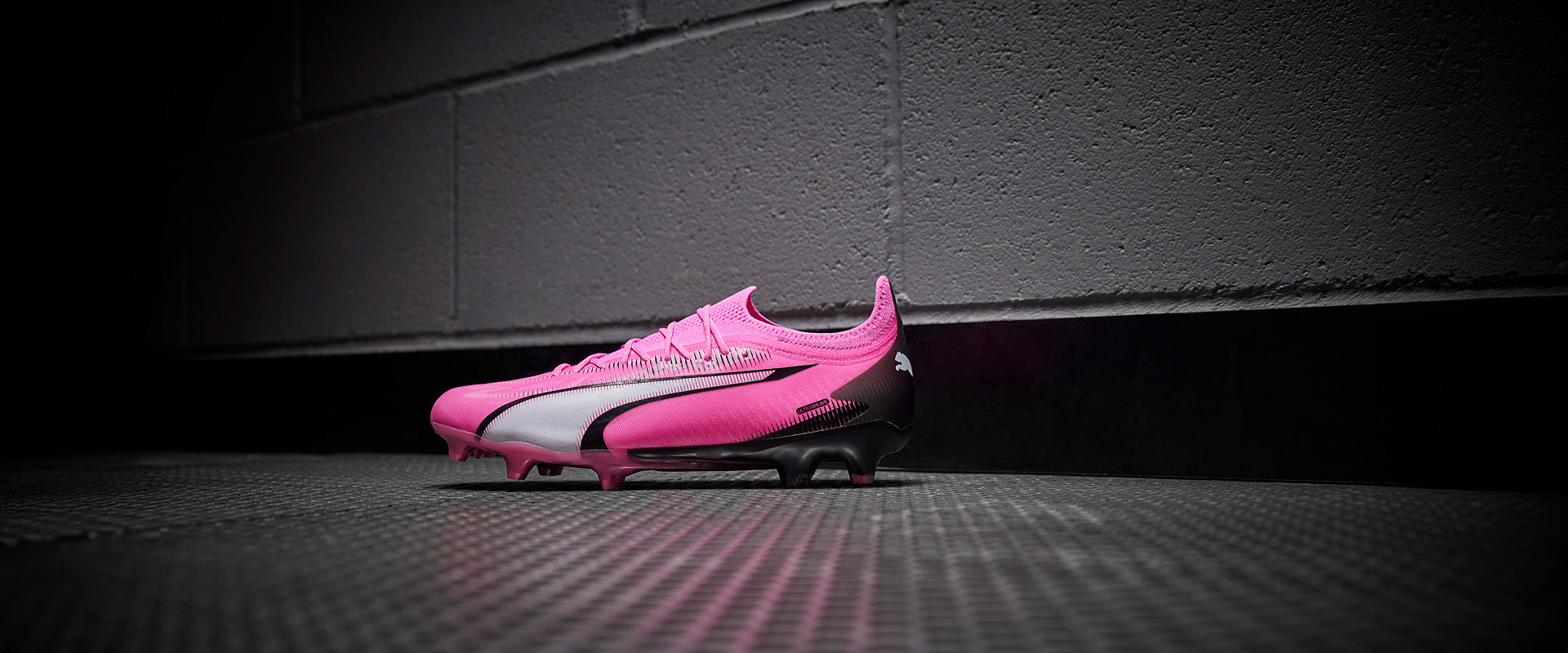 PUMA ULTRA サッカーシューズ ブラック/ピンク PUMA プーマ ウルトラ 1.1 HG(ブラック×ピンク) 106077 03 サッカー