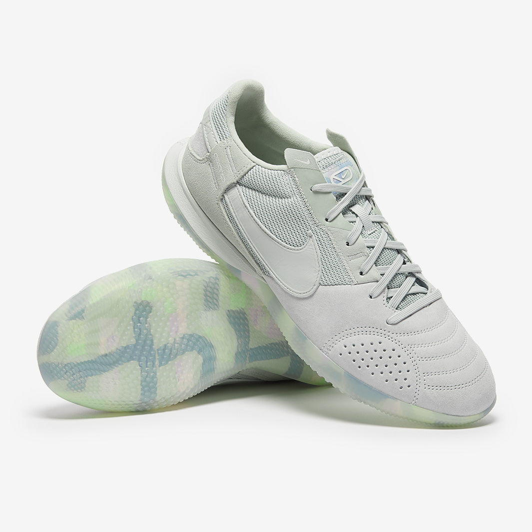Nike StreetGato SE - Light Silver/Light Silver - Adult Cleats