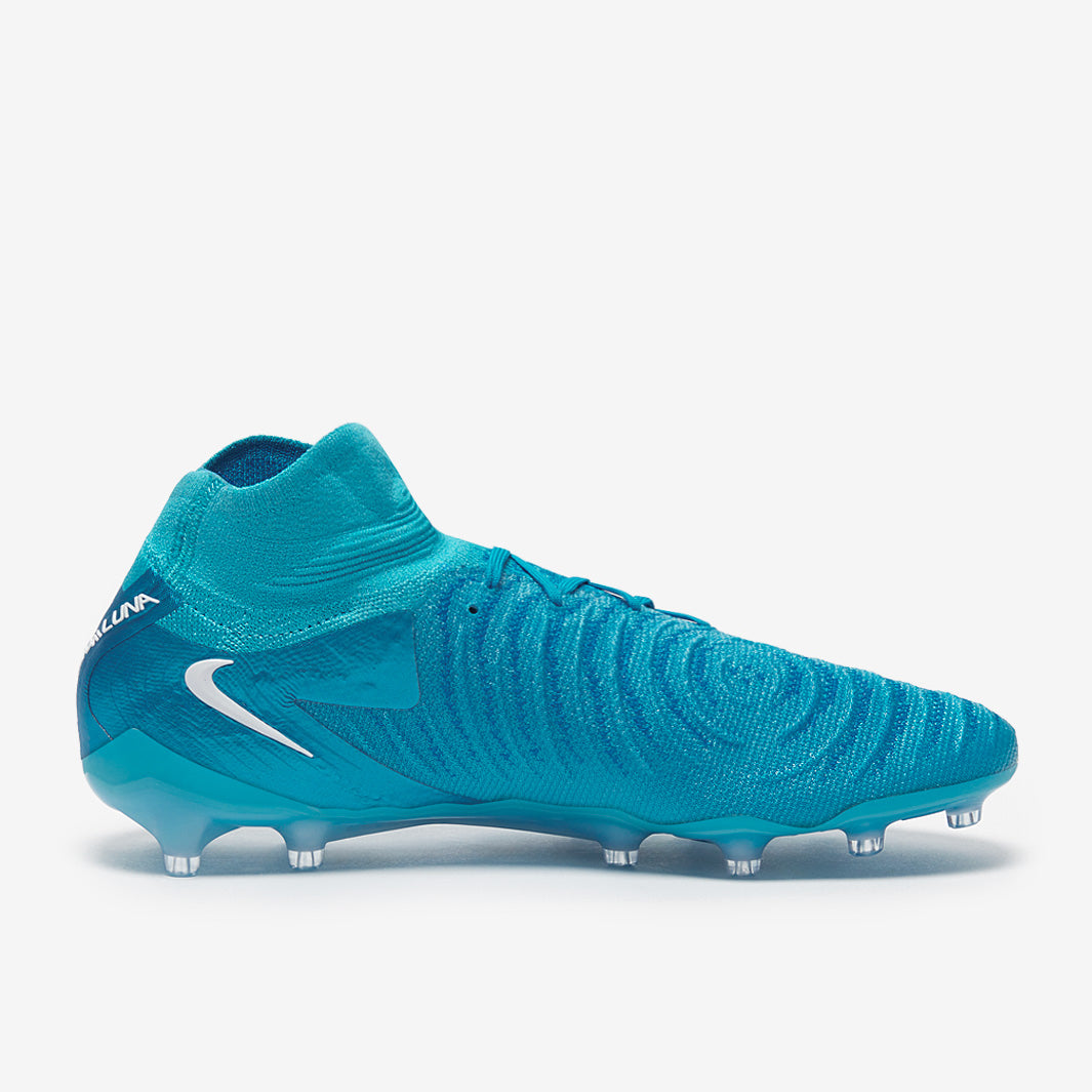 最終値下げ本日限りで出品停止Nike Phantom Luna AG PRO 最終値下げ本日限りで出品停止Nike Phantom Luna AG PRO