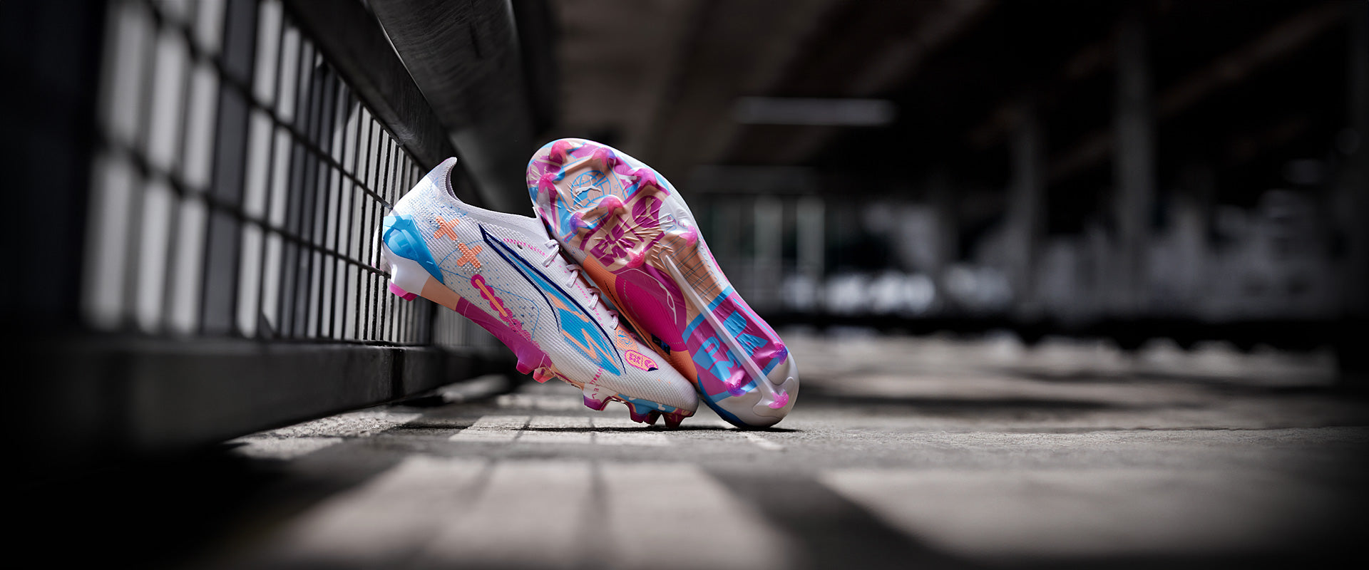 Puma ultra ホワイト/ピンク/イエロー　27.5 Puma ultra ホワイト/ピンク/イエロー 27.5 Puma ultra ホワイト