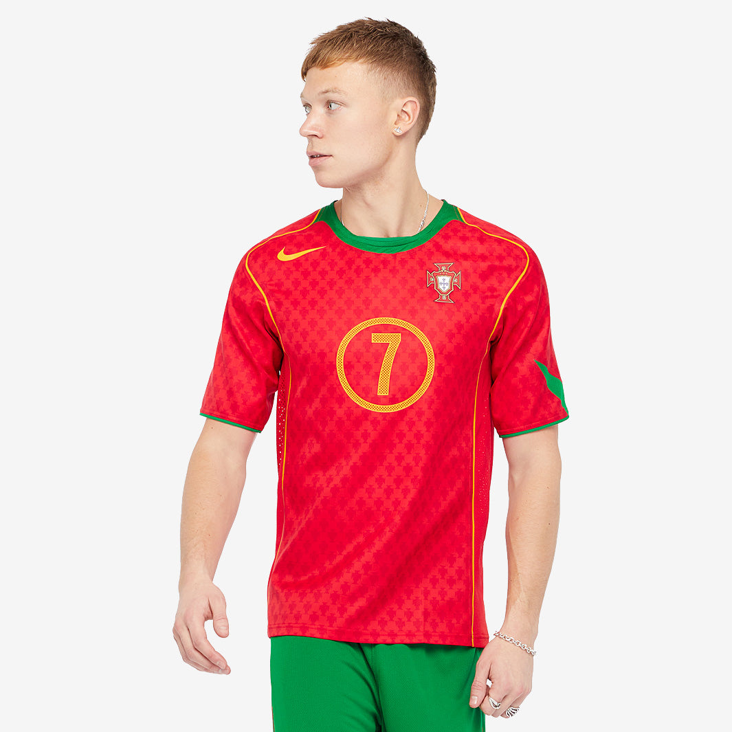 Nike Portugal 2004 Re-Issue SS Shirt With Figo 7 - Sport Red/Pine