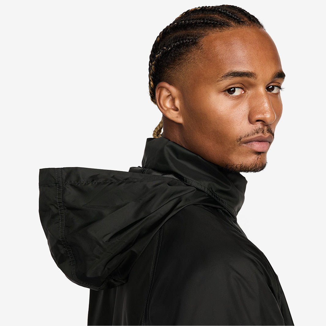 【中古】NIKE 23-24 リバプール　Padded Gilet 中古】NIKE 23-24 リバプール Padded Gilet