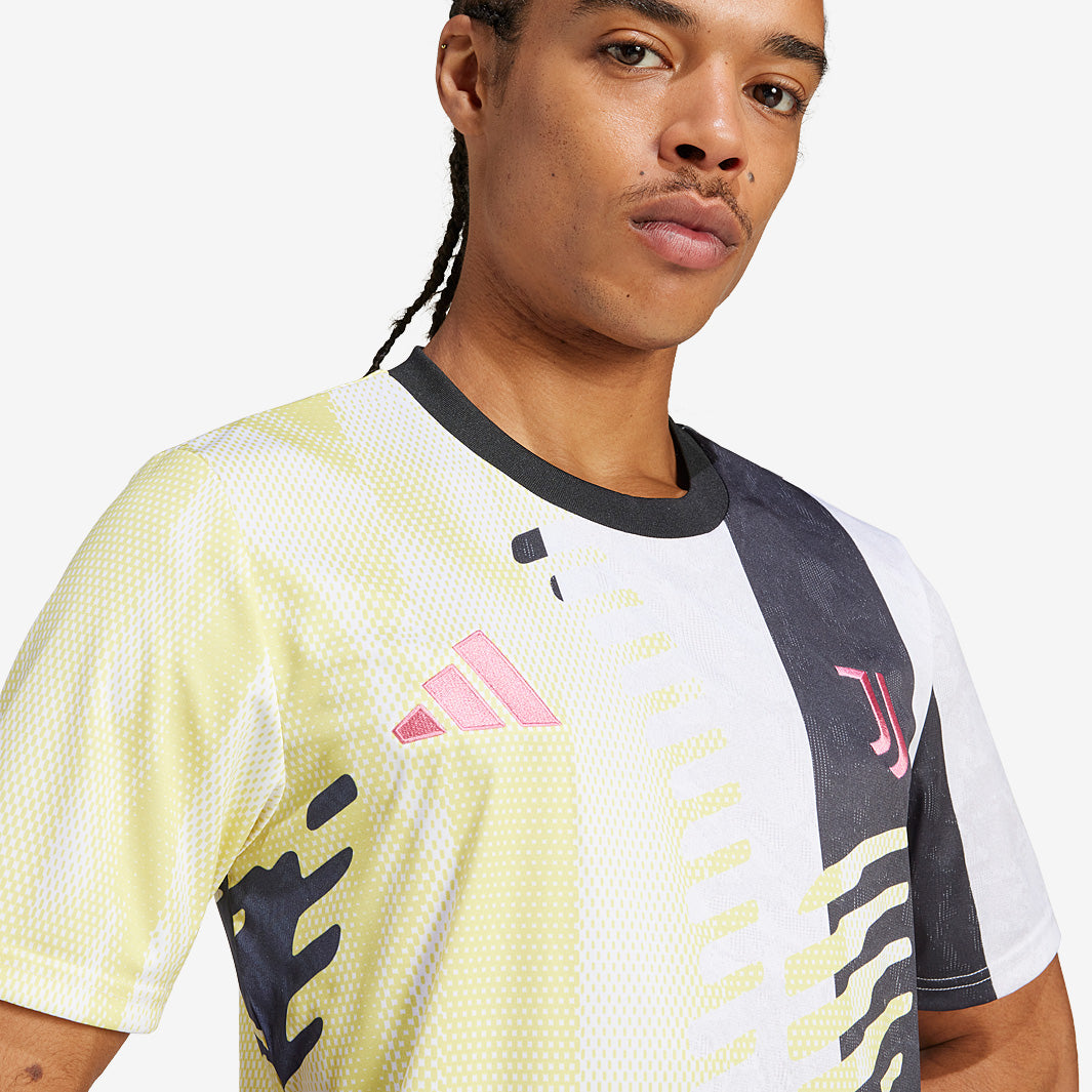 adidas Juventus 24/25 Pre-Match Jersey - Pure Sulfur/Black/Legend
