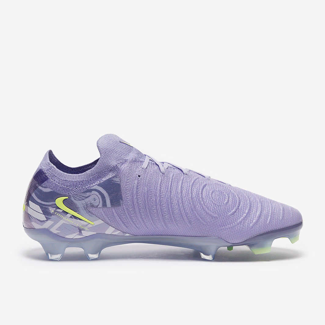 Nike Phantom サッカーシューズ 紫 収納袋付き Nike Phantom サッカーシューズ 紫 収納袋付き Nike Phantom サッカー