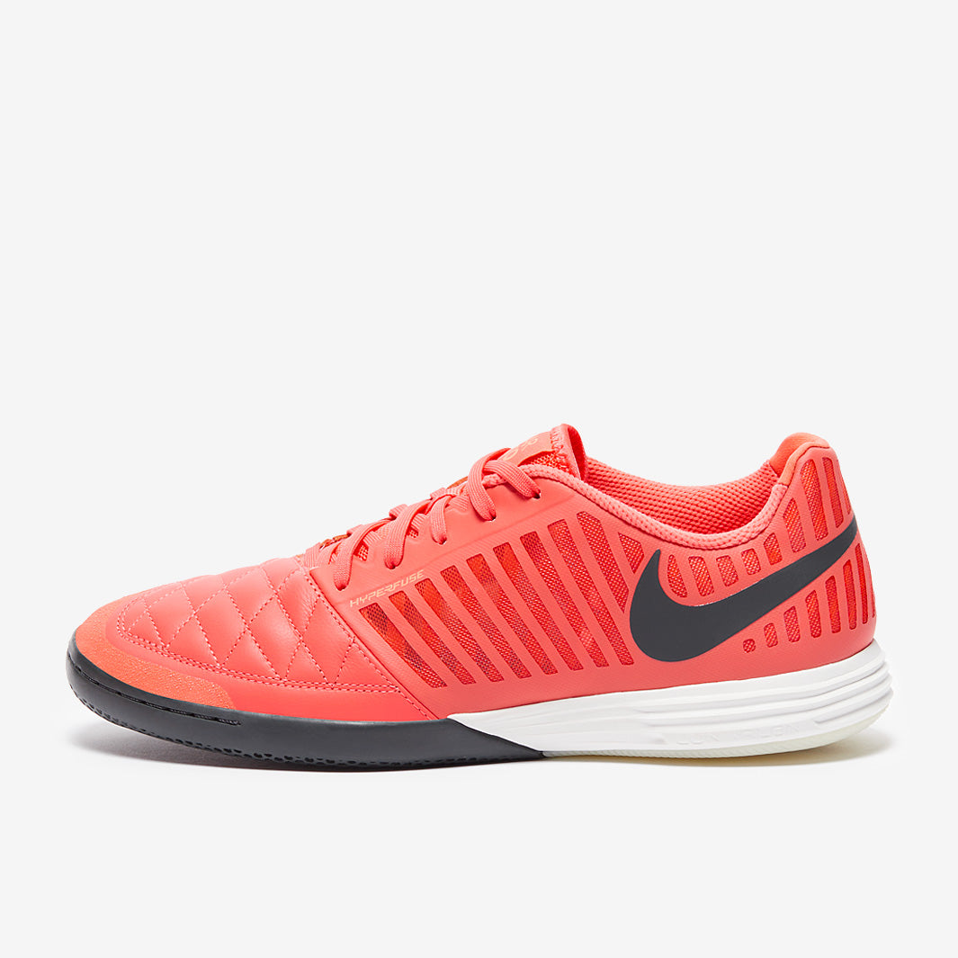 NIKE lunargato II ナイキ ルナガト2 Nike Lunargato II Indoor/Court Low-Top Soccer Shoes. Nike.com