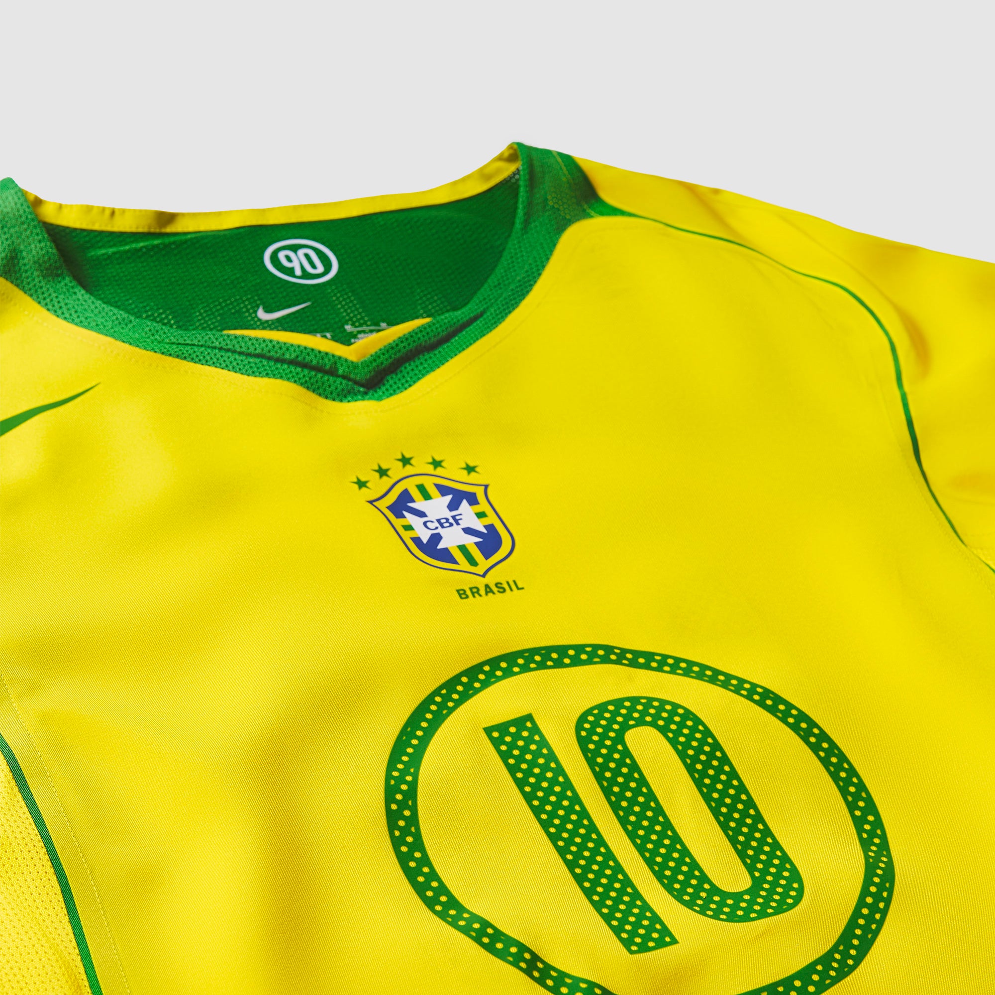 Nike Brazil 2004 Re-Issue Shirt With Ronaldinho 10 - Opti Yellow