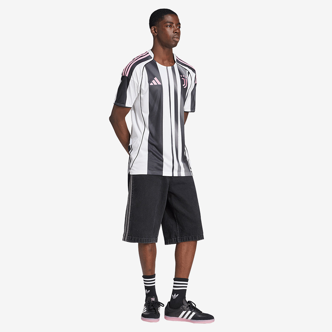 adidas ユベントス シャツ L ホワイト/ブラック　2025　セリエＡ adidas Juventus 25/26 Home Jersey - White/Black - Mens Replica