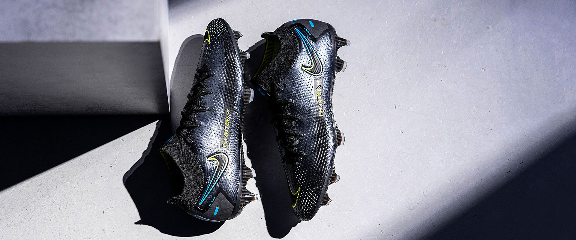 Nike Phantom GT Elite DF FG - Black/Cyber/Light Photo Blue - Firm