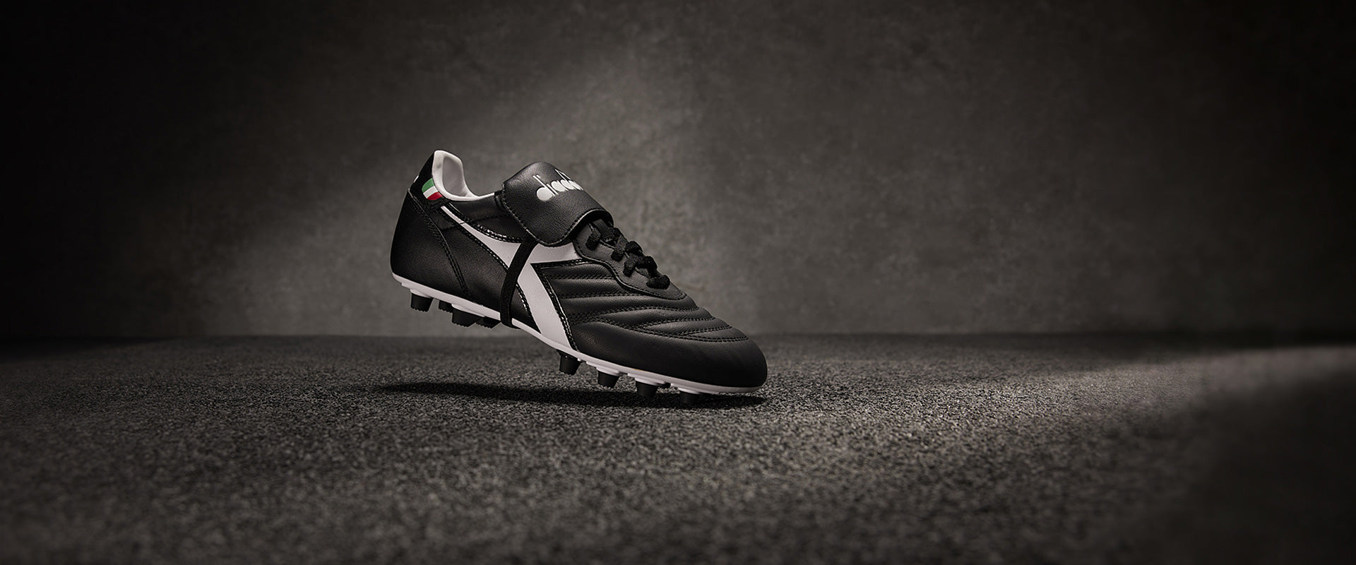 Diadora Brasil Classico Leather FG - Black/Black/White - Adult Boots