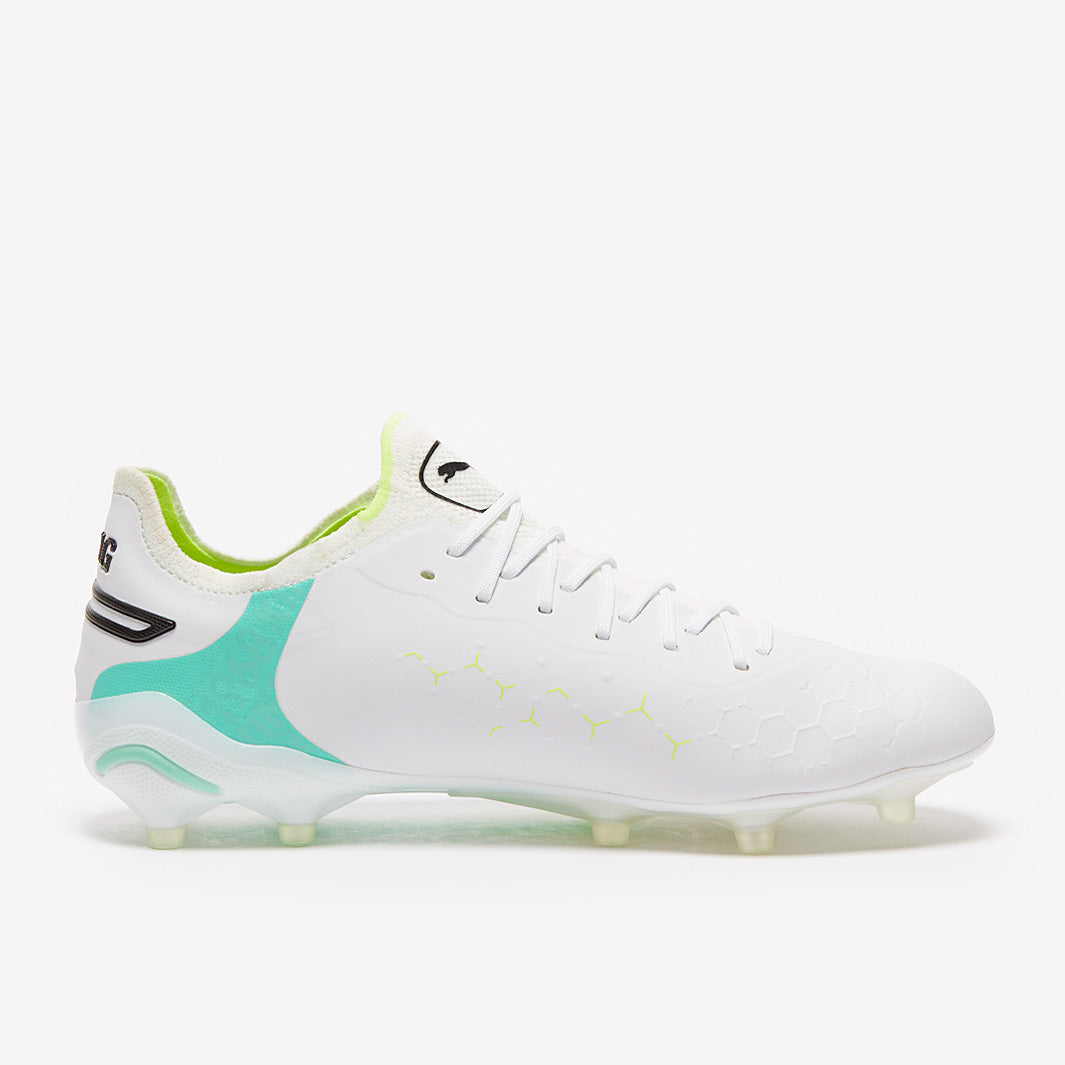 Puma KING サッカーシューズ ホワイト/グリーン PUMA Men's King 21 IT White/Green Indoor Soccer Sneakers 10669607