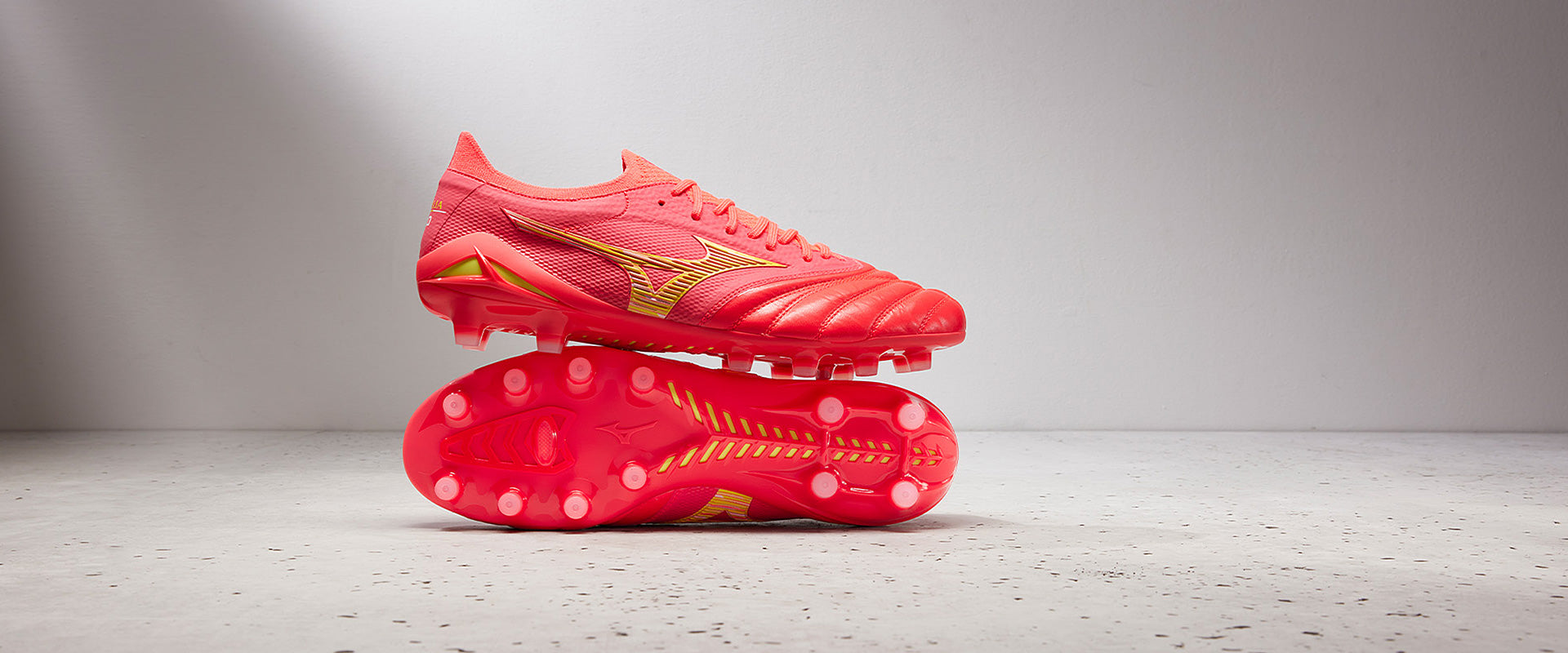 Mizuno Morelia Neo ピンクスパイク Mizuno Morelia Neo IV Bate FG Soccer Cleats - Affordable Performance