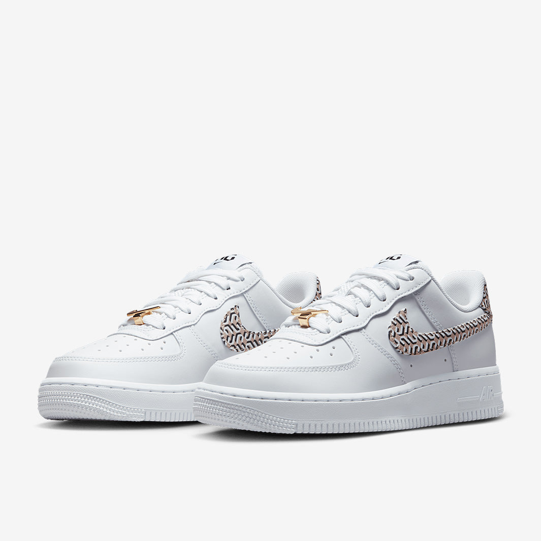 Nike Sportswear Womens Air Force 1 LX - White/Hemp/Black/Summit